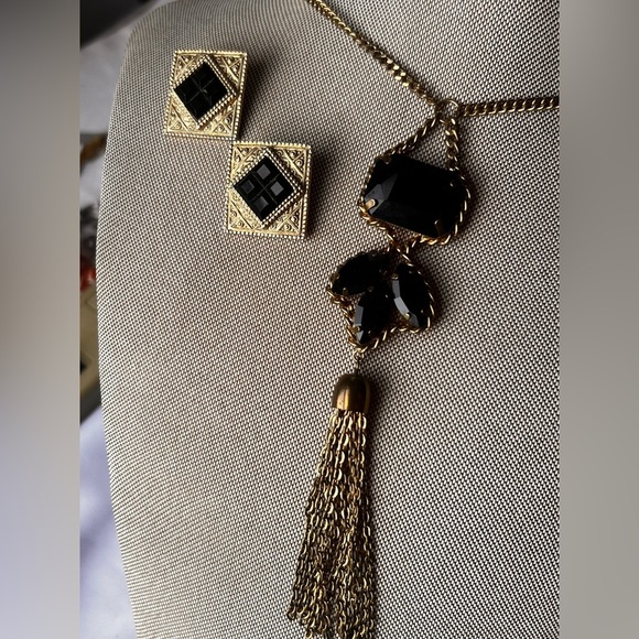 Vintage statement gold and black necklace and earrings set - Picture 2 of 13